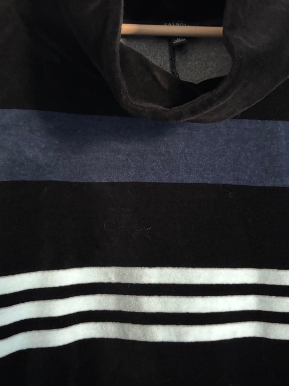 Talbots Velour top - Picture 2 of 5